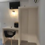 White Lily & Lofts - Adults Only 16