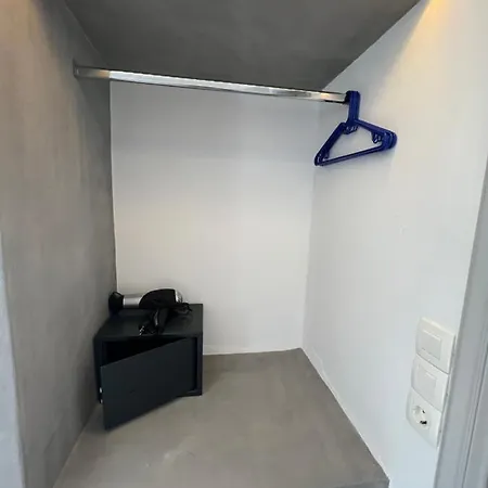 White Lily & Lofts - Adults Only 16 *