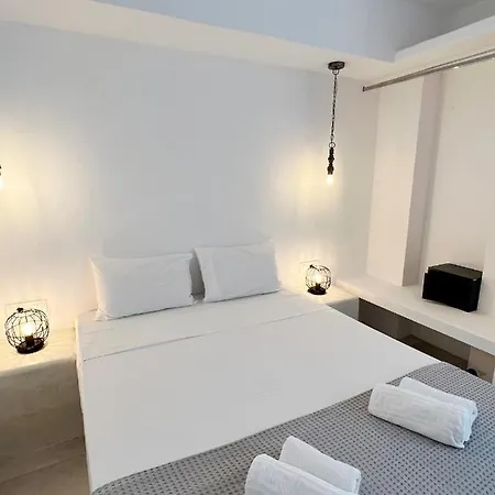 White Lily & Lofts - Adults Only 16 *