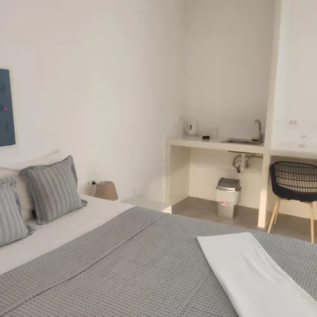 White Lily & Lofts - Adults Only 16 Perivolos (Santorini)