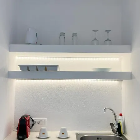 White Lily & Lofts - Adults Only 16 מלון פריבולוס