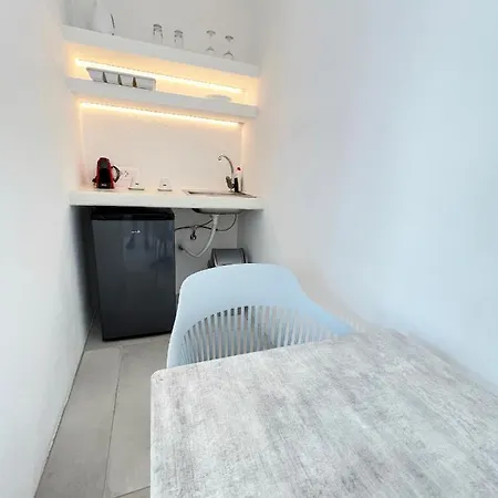 White Lily & Lofts - Adults Only 16 Perivolos (Santorini)