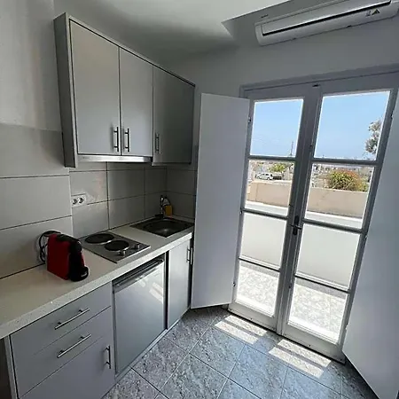 White Lily & Lofts - Adults Only 16 *