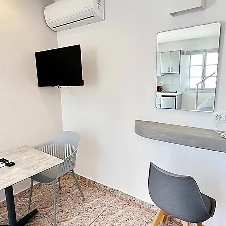 מלון White Lily & Lofts - Adults Only 16 פריבולוס