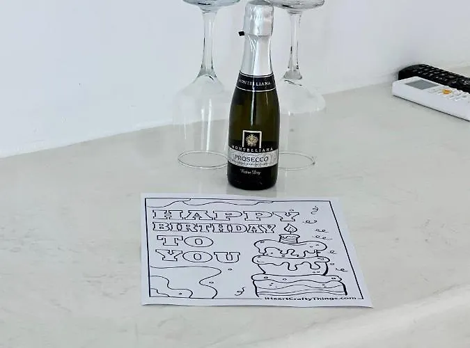 White Lily & Lofts - Adults Only 16 *