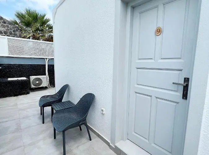 White Lily & Lofts - Adults Only 16 Perivolos (Santorini)