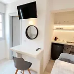 White Lily & Lofts - Adults Only 16 * Perivolos (Santorini)