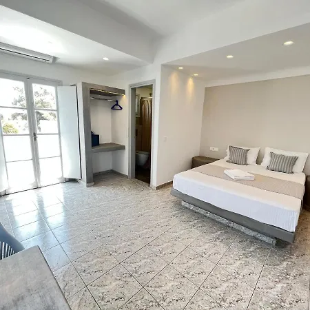 White Lily & Lofts - Adults Only 16