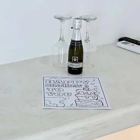 White Lily & Lofts - Adults Only 16 *