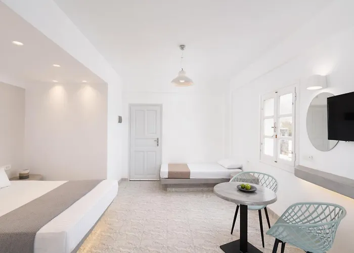 White Lily & Lofts - Adults Only 16 Hotel *