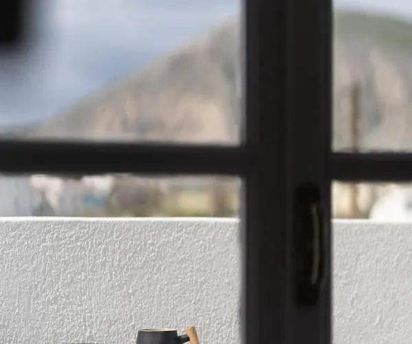 White Lily & Lofts - Adults Only 16 * Perivolos (Santorini)