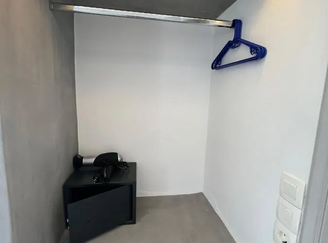 White Lily & Lofts - Adults Only 16 *