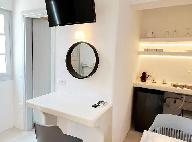 White Lily & Lofts - Adults Only 16 * Perivolos (Santorini)