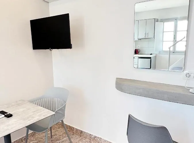 White Lily & Lofts - Adults Only 16 Hotell *