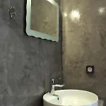 White Lily & Lofts - Adults Only 16 *