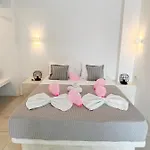 White Lily & Lofts - Adults Only 16 Playa de Perivolos