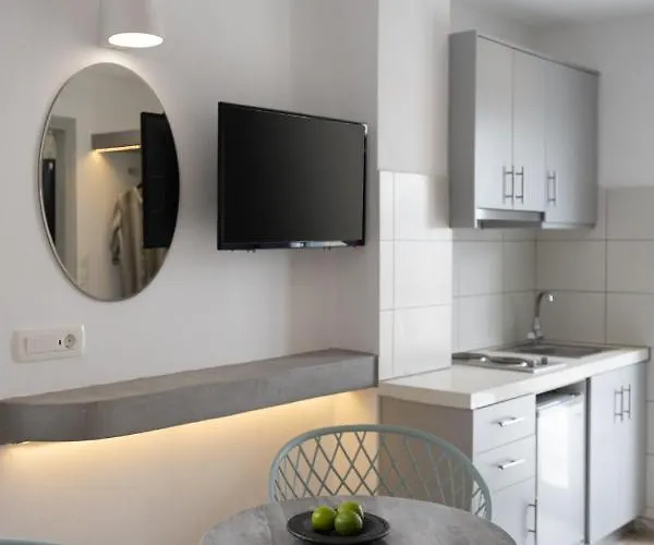 White Lily & Lofts - Adults Only 16 * Περίβολος