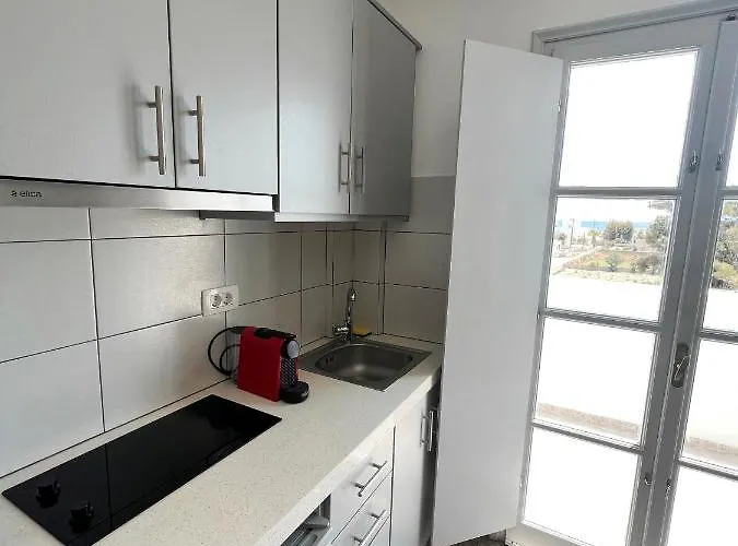 White Lily & Lofts - Adults Only 16 *