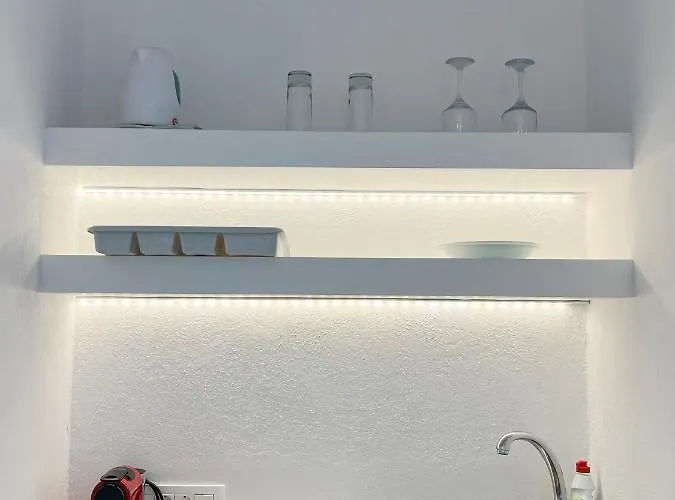 White Lily & Lofts - Adults Only 16 Ξενοδοχείο Περίβολος