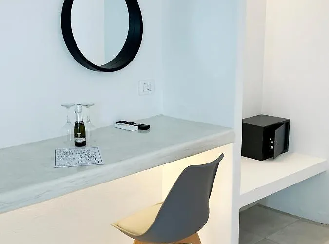 White Lily & Lofts - Adults Only 16 * Περίβολος