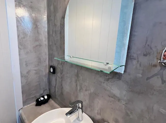 White Lily & Lofts - Adults Only 16 * Περίβολος