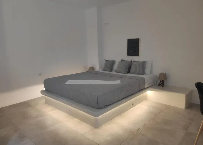 White Lily & Lofts - Adults Only 16 Ξενοδοχείο *
